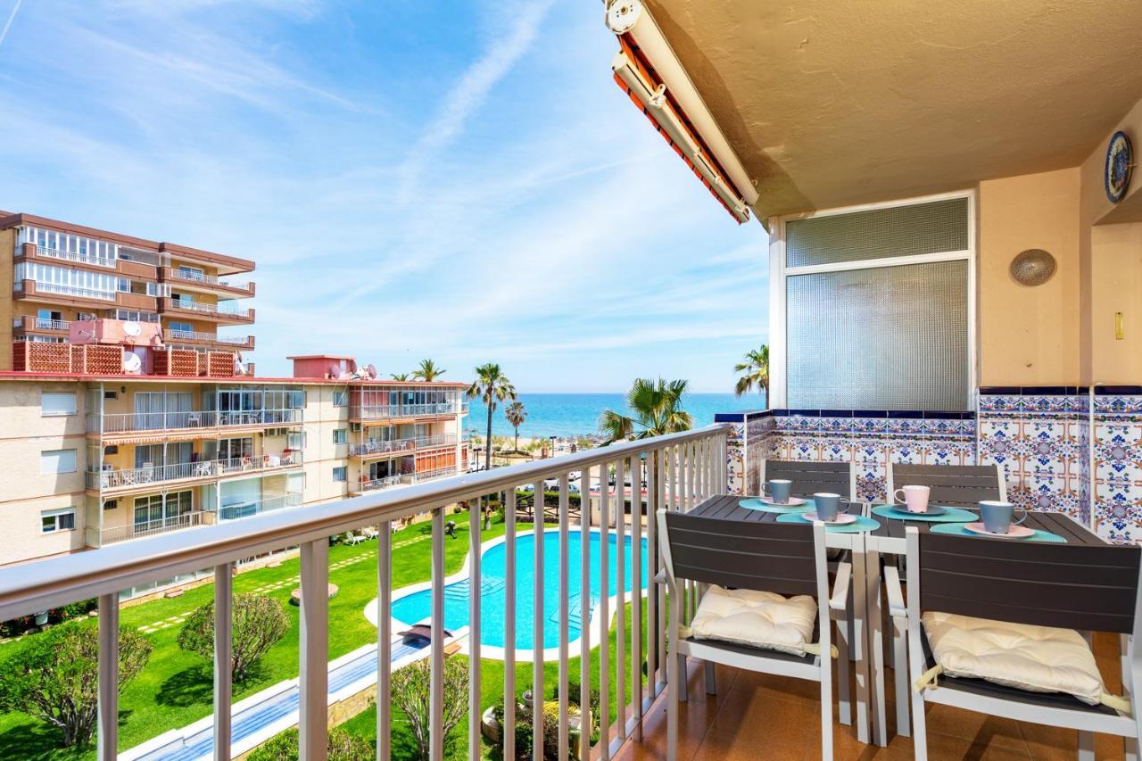 Beachfront Seaview Apartment In Los Boliches By Costarentals - Ref 141 푸엔히롤라 외부 사진