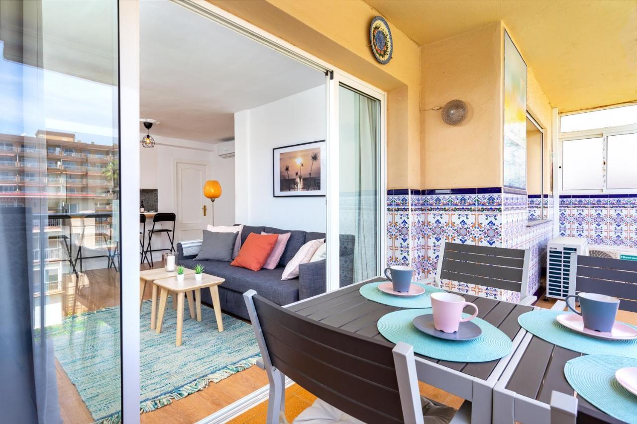 Beachfront Seaview Apartment In Los Boliches By Costarentals - Ref 141 푸엔히롤라 외부 사진