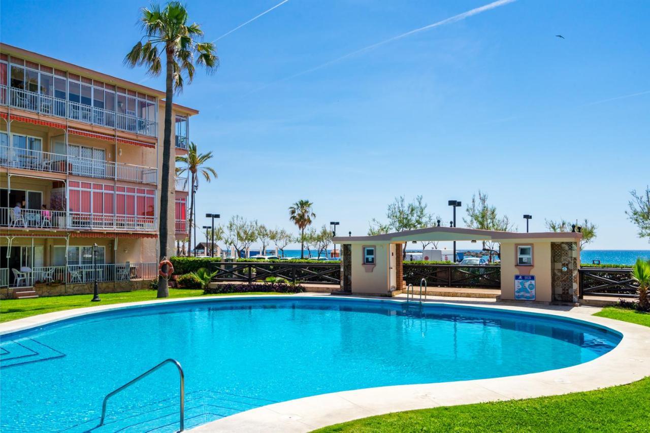 Beachfront Seaview Apartment In Los Boliches By Costarentals - Ref 141 푸엔히롤라 외부 사진