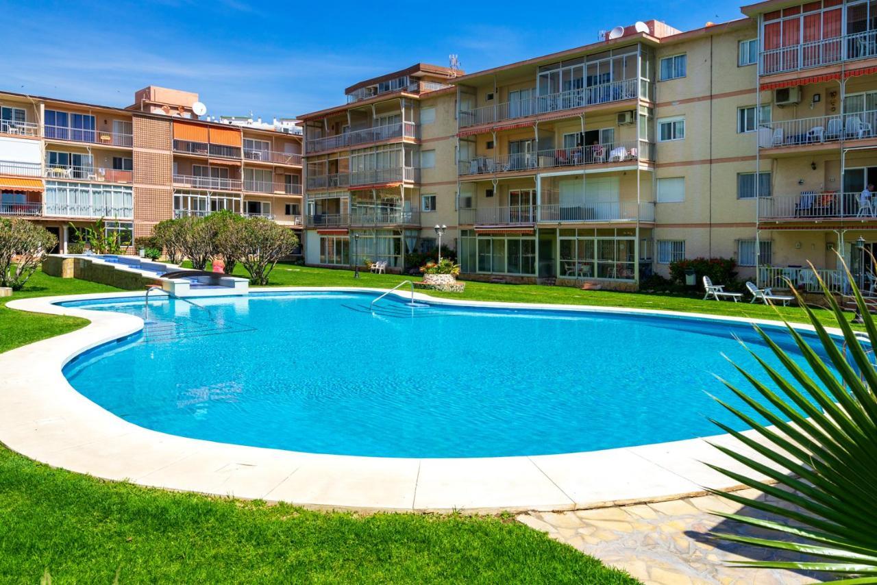 Beachfront Seaview Apartment In Los Boliches By Costarentals - Ref 141 푸엔히롤라 외부 사진